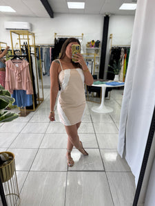 Oatmeal White Wavy Dress