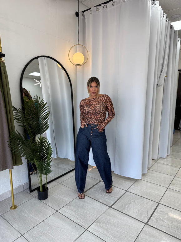 Indigo Slight Barrel Buttons Jeans